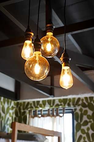Single Bed in Mixed Dormitory Room