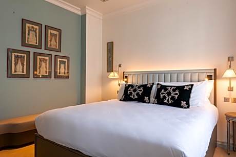 Junior Suite with Balcony