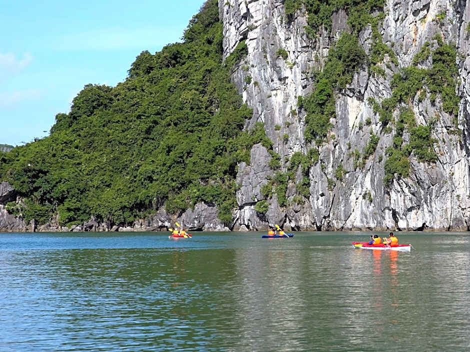 Halong Silversea Cruise