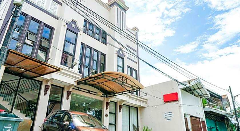 Audah Syariah Residence Mitra RedDoorz