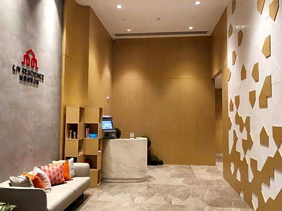 Lingju Chuangxiang Apartment