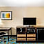La Quinta Inn & Suites by Wyndham Emporia