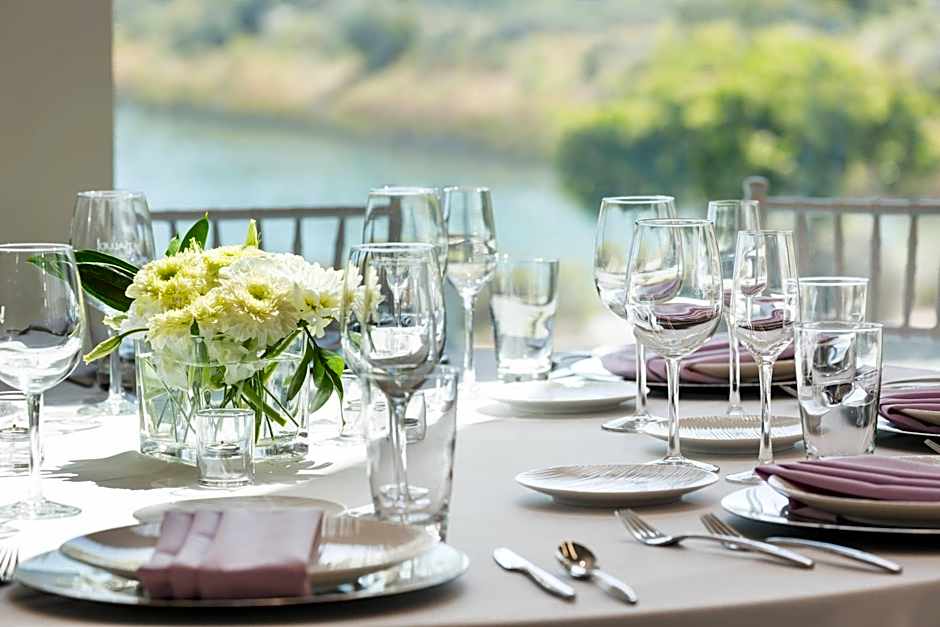 AC Hotel by Marriott San Francisco Airport/Oyster Point Waterfront