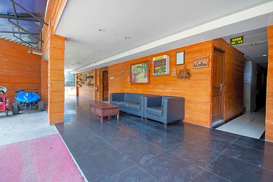 OYO 3283 Bwalk Hotel