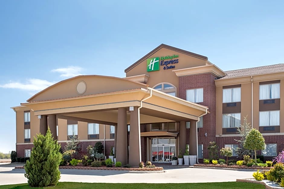 Holiday Inn Express and Suites Hotel - Pauls Valley, an IHG Hotel