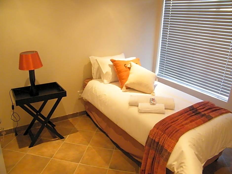 Airport Lodge Guest House