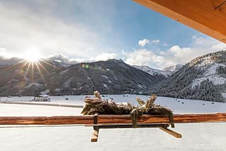 Suite with Mountain View