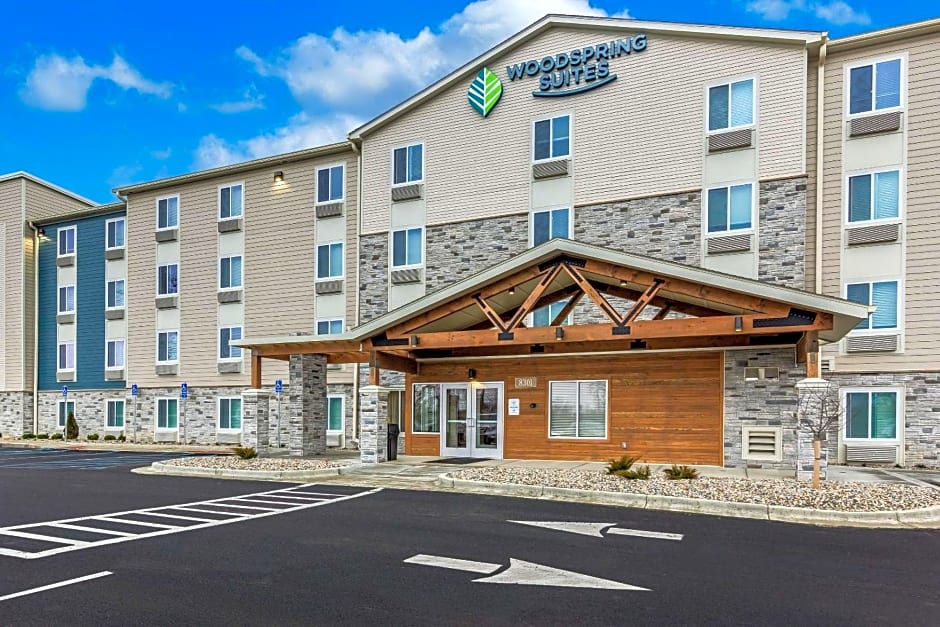 WoodSpring Suites Indianapolis Castleton