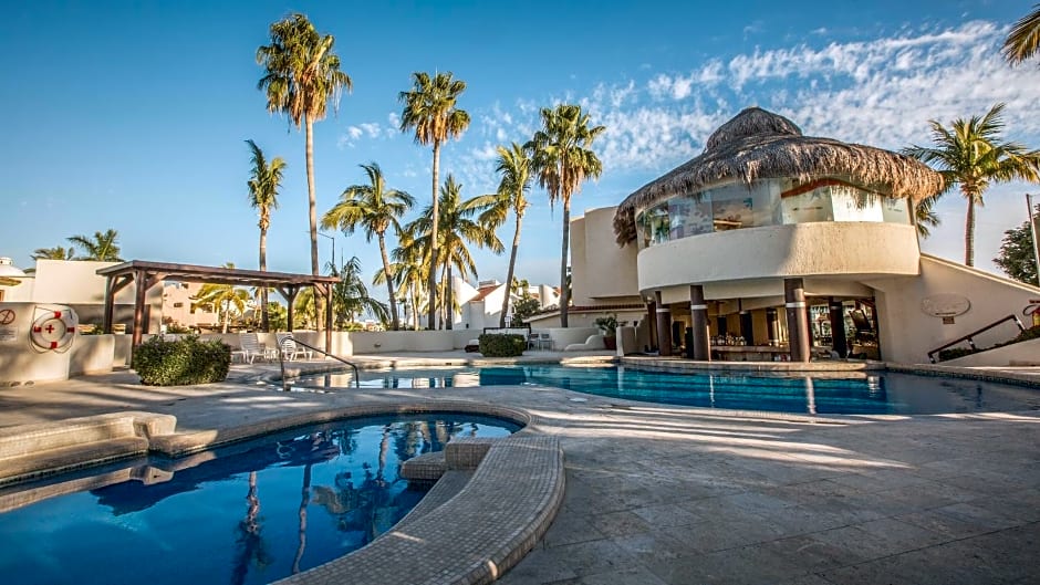 Park Royal Homestay Los Cabos