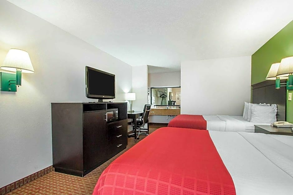 Quality Inn Savannah South
