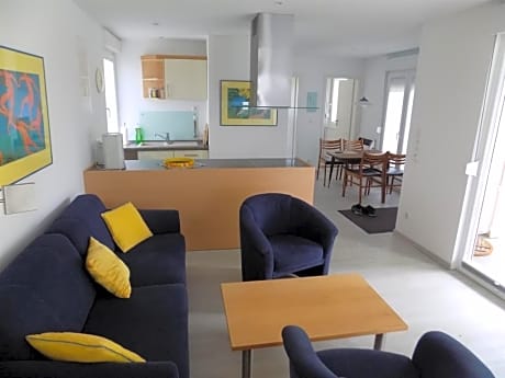 One-Bedroom Bungalow