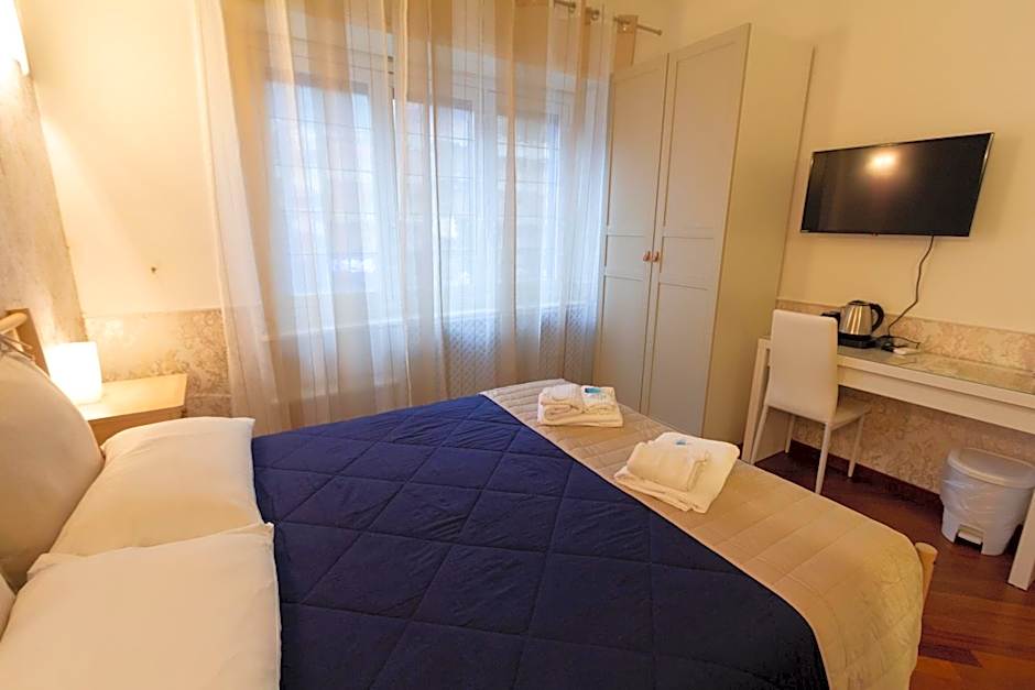 Aurelio Deluxe Rooms