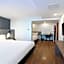 Holiday Inn Express Qingdao City Center By IHG