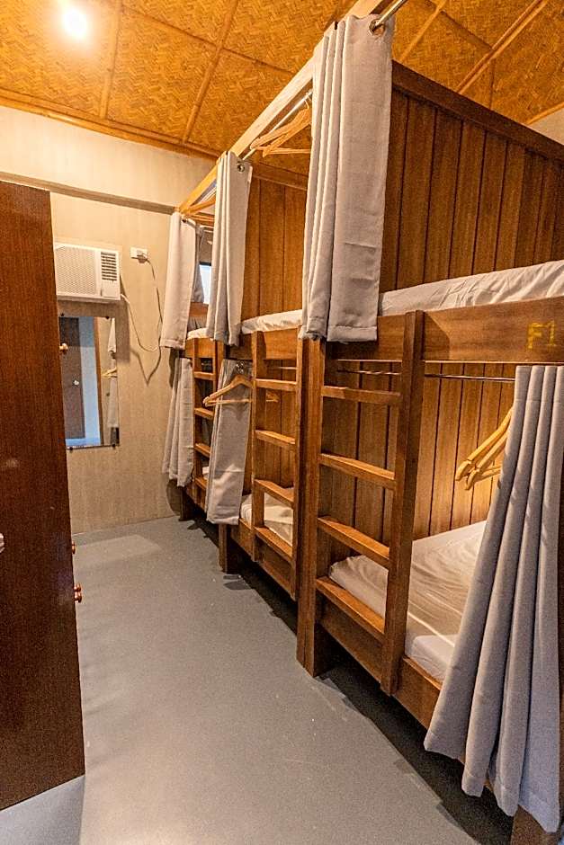 The Circle Hostel La Union