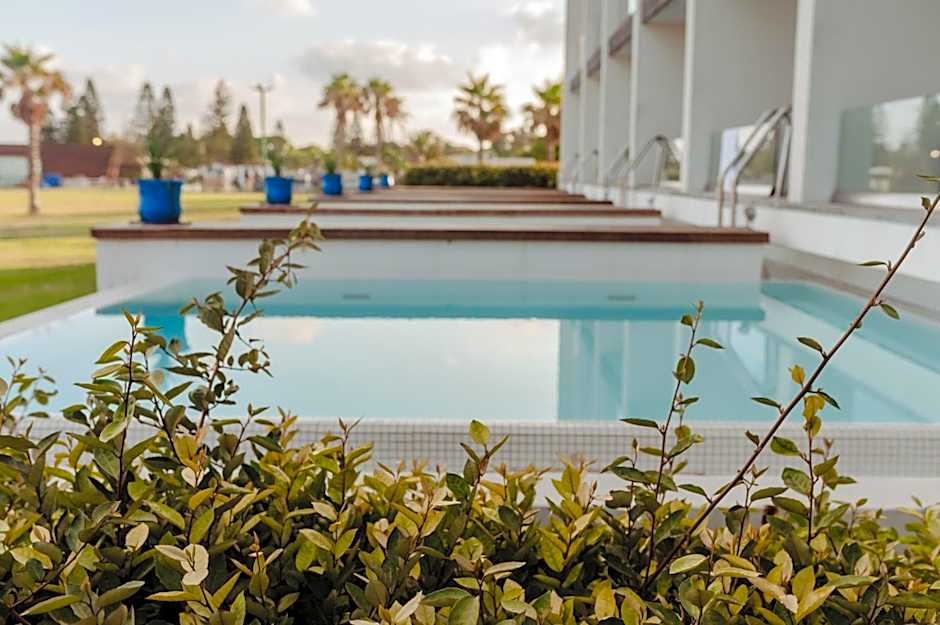 Nachsholim Beach Hotel