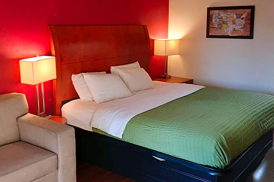 Econo Lodge Inn & Suites Griffin North