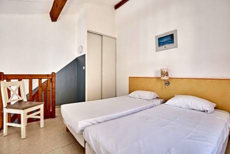 Small House For 5 People