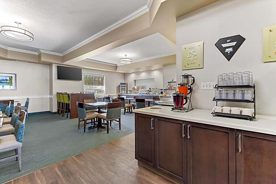 Comfort Inn & Suites