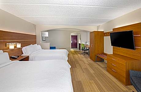 2 Queen Suite Sofa Bed Wet Bar