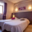 Logis Hotels - Auberge de l'Île - Hôtel 3 étoiles et Restaurant
