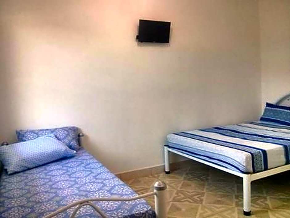 Estúdio em maresias com ar condicionado e piscina