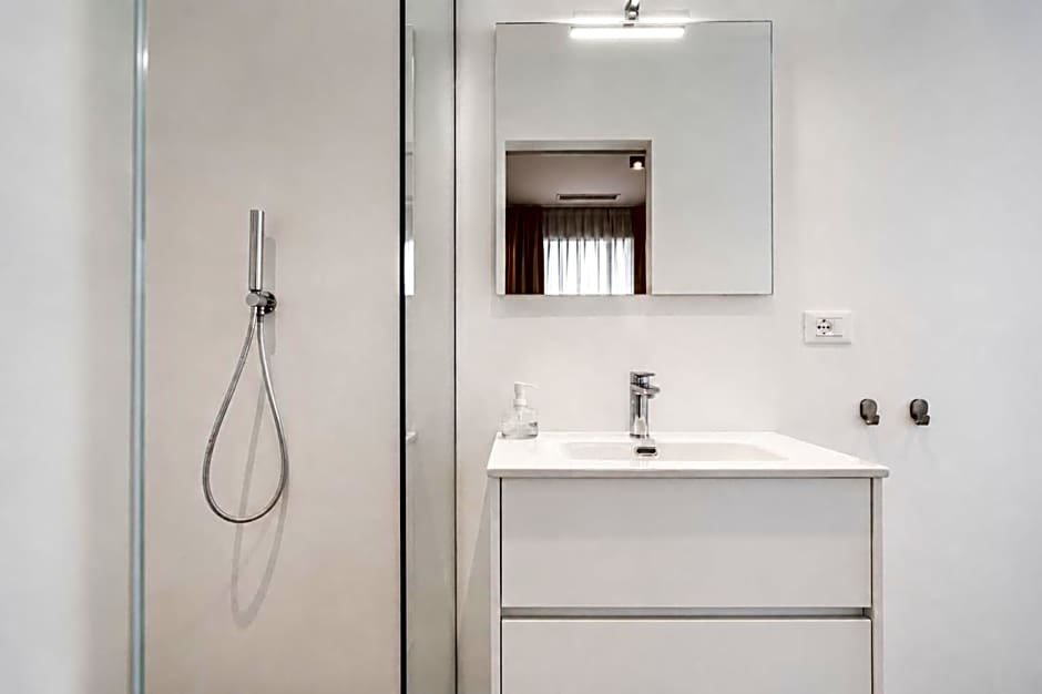 Amare Suite & Apartments