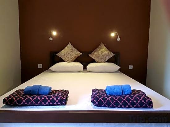 Gelatik B&B - Hostel