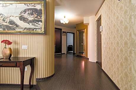 Large Two-Bedroom Apartment