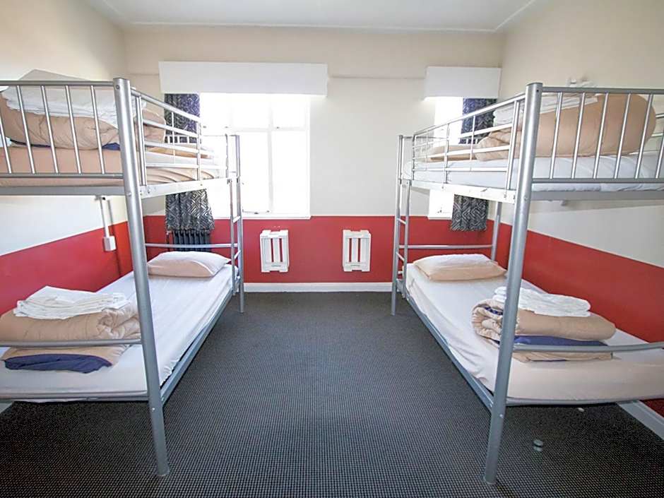 Hotel Waterloo & Backpackers