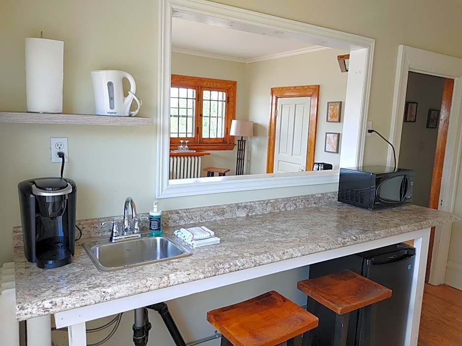 Stonewater Manor B&B