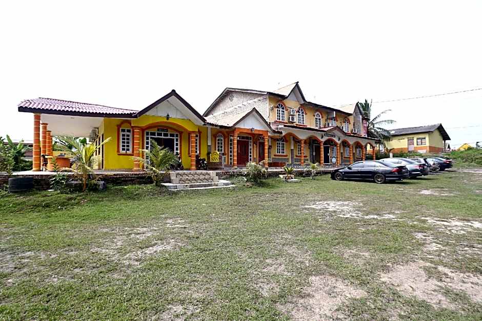 OYO 89819 Raz Hotel Kelulut