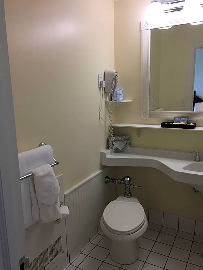 Stafford's Perry Hotel