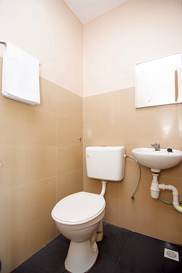 OYO 1224 Hotel Hajah Rohayah