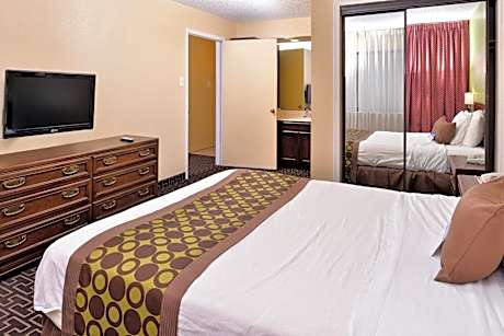 Two-Bedroom Suite with Sofa Bed and Kitchen - Smoking