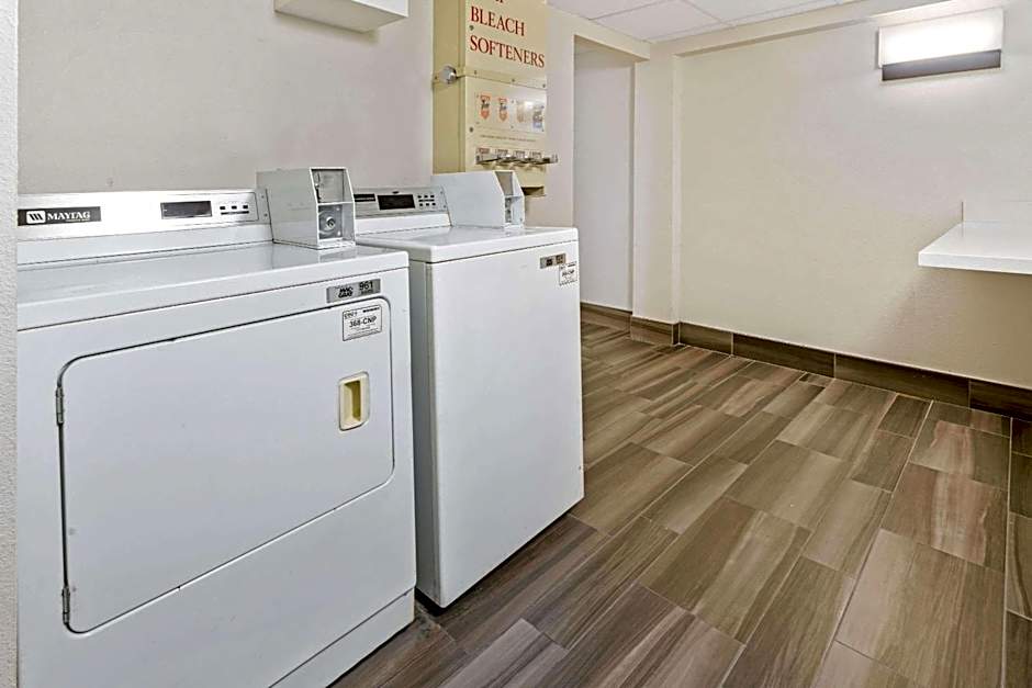 La Quinta Inn & Suites by Wyndham Orem University Parkway