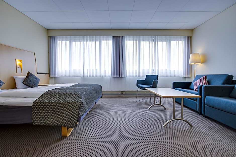 Best Western Plus Airport Hotel