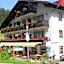Aktivhotel & Gasthof Schmelz Ihr familienfreundliches Urlaubs Hotel mit Wellness, Almsauna, Chiemgau Karte