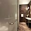 Scapes Hotel