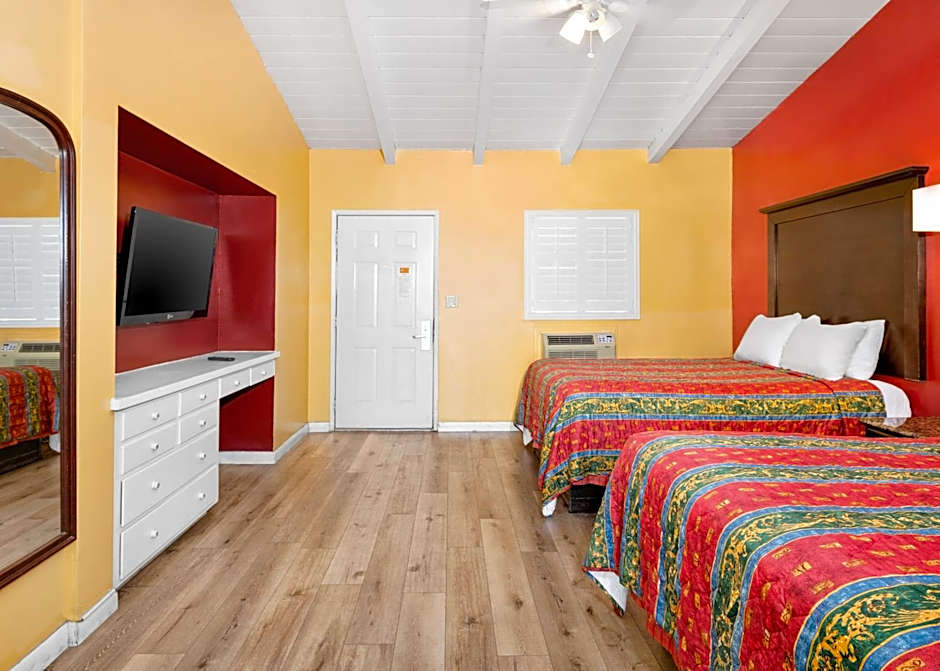 Fallbrook Country Inn