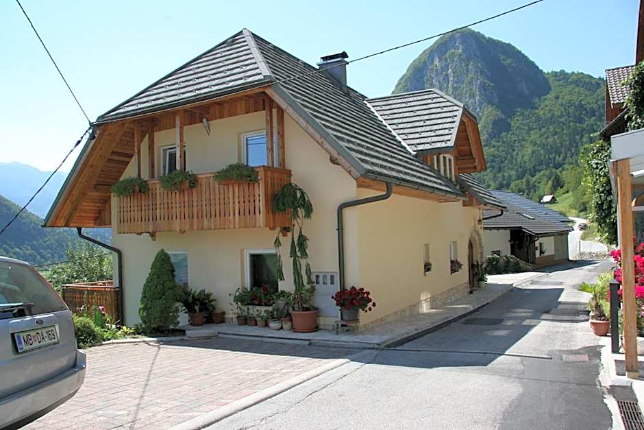 Apartment house Jager
