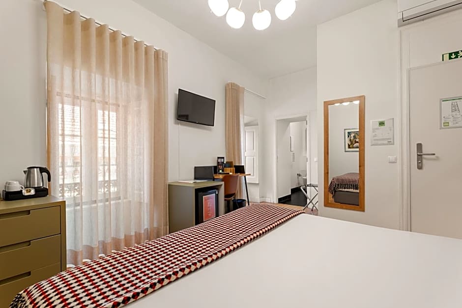 Casa do Bairro by Shiadu