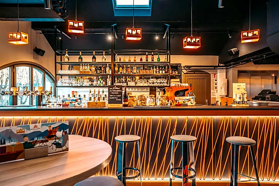 Hotel Base Camp Lodge - Albertville