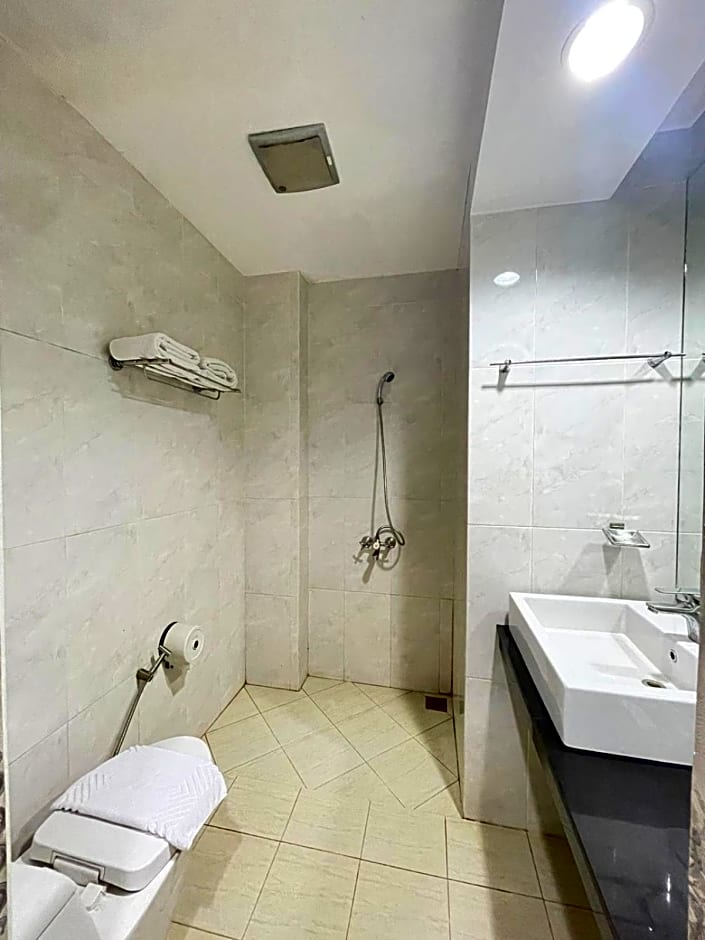 Grand Buana Lestari Hotel