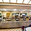 Days Inn & Suites by Wyndham Fullerton