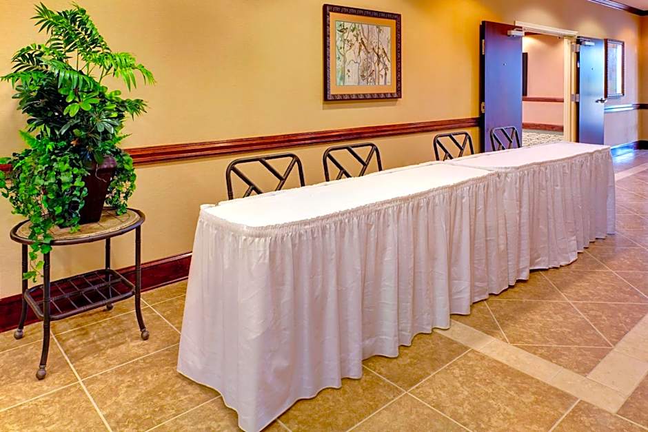 Holiday Inn Express Hotel & Suites Millington-Memphis Area By IHG