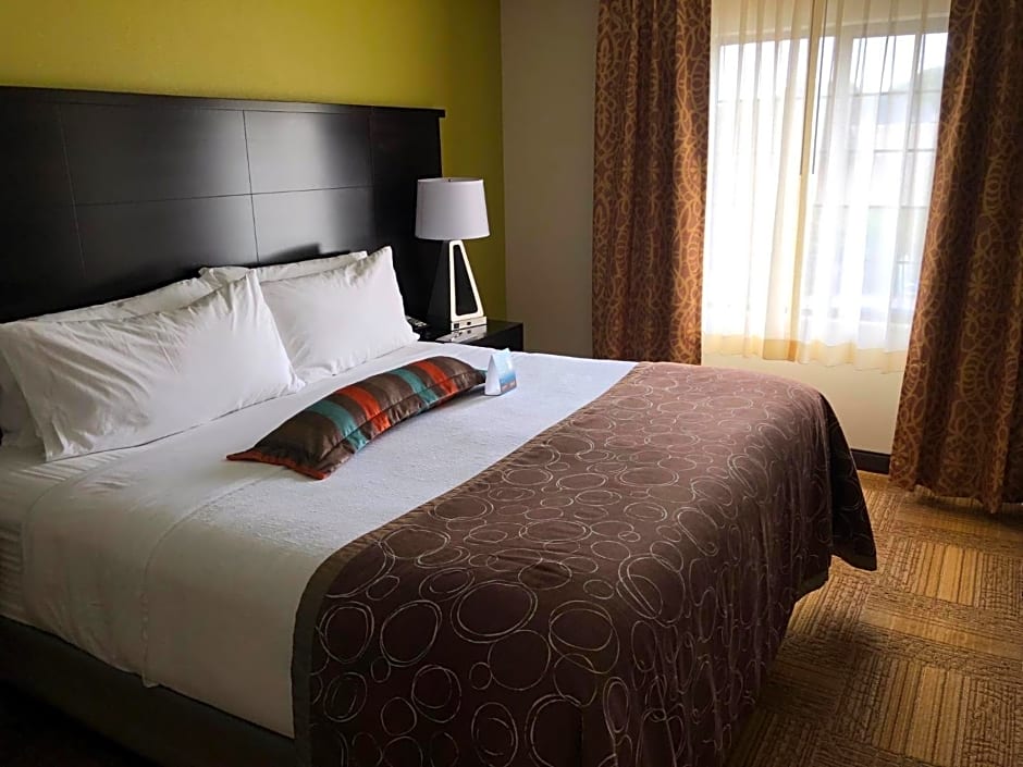 Staybridge Suites Grand Rapids-Kentwood