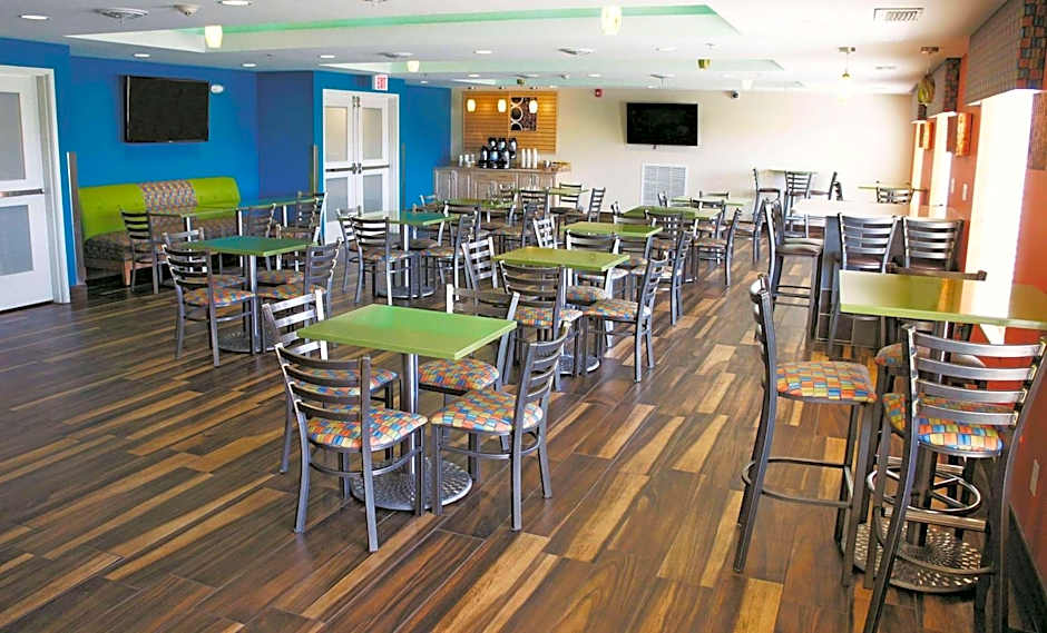La Quinta Inn & Suites by Wyndham Grand Forks