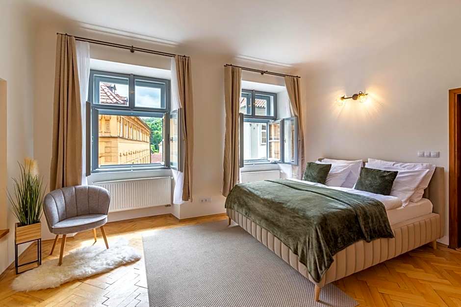 Primavera - Castle view apartments