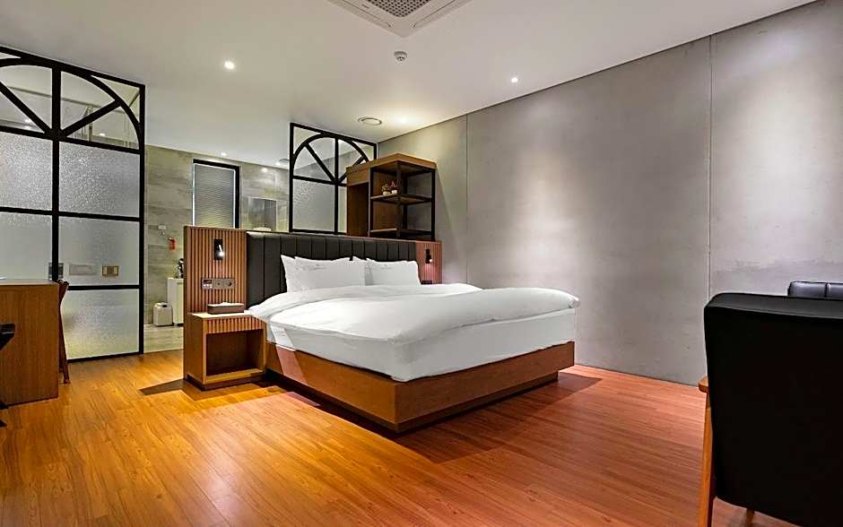 Hotel Schweizer Dorf Cheonan