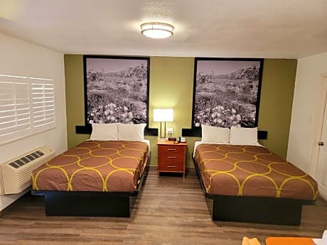Super 8 by Wyndham El Centro North